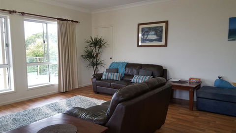 100 Cooloola Drive - Kawana Tourism 3