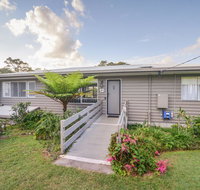 12 Merinda Crescent - Kawana Tourism