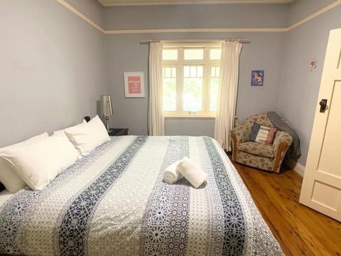 123 Hill St, Heart Of Orange, Double Brick - Kawana Tourism 3