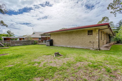 14 Double Island Drive - Rainbow Beach, Large Holiday House With Pool,Pets Welcome, Free Wi-Fi - Kawana Tourism 3
