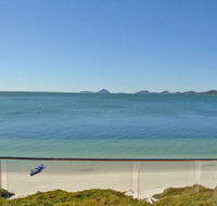 15 'Harbourside' 3-7 Soldiers Point Road - right on the waterfront - Kawana Tourism