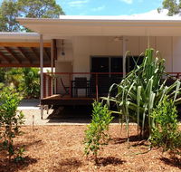 15 Esprit Drive - Rainbow Shores Gorgeous Modern Beach House - Kawana Tourism