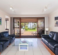 16 'The Moorings' 4 Cromarty Road - Waterfront property with Pool  Air conditioning - Kawana Tourism