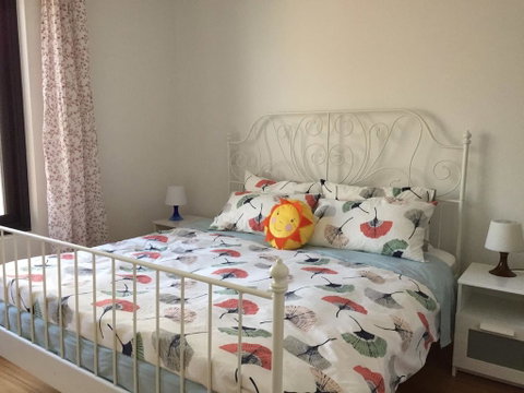 18 Surflen St - Kawana Tourism 2