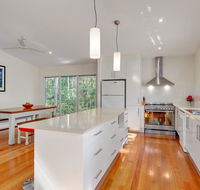 19 Satinwood - Natures retreat with a bit of sandy feet - Kawana Tourism