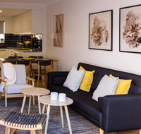 2 Bdrm Apt in Annandale with Courtyard  Parking - Kawana Tourism