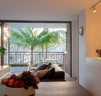 2 Bedroom Apt in Potts Point with Parking - Kawana Tourism