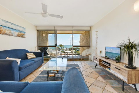 2 Bedroom Top Floor Unit - Ocean Views And Pool - Kawana Tourism 0