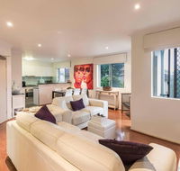 2 Bedroom with Parking  AC Close To Beach  City - Kawana Tourism