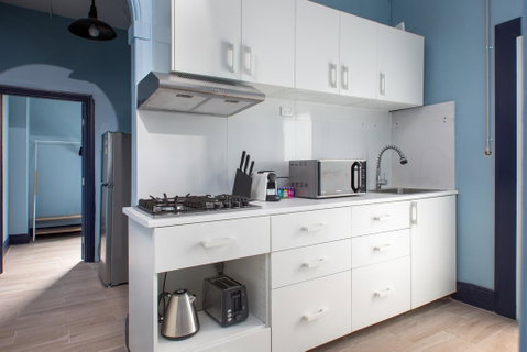 2-Bed Apartment Metres From Coogee Beach And Dining - Kawana Tourism 2