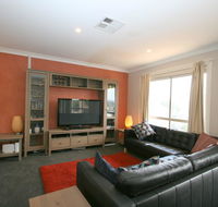 2/17 Jillamatong Street - Kawana Tourism