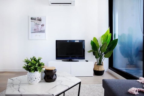 25, Empire, 1Br1Bth, Pinkytoffee, MelCen CBD, FreeTram,  - Kawana Tourism 3
