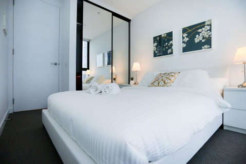 26, Bleu Intense@2Bd2Bth Lv43, Free Tram, MelCentral - Kawana Tourism 3