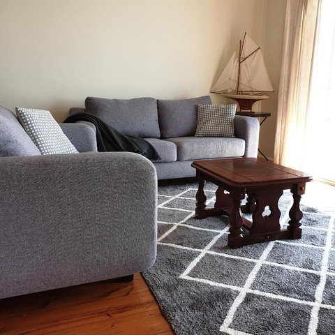 Blue Seas - Beach Front Living - Kawana Tourism 2