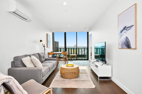 Cityscape Family Oasis 2BR With Parking - Kawana Tourism 0