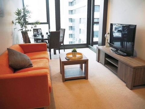 2Bed 1Bath Cozy Apartment In CBD - Kawana Tourism 1
