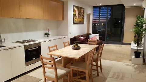 2BEDS Melbourne Central - Crown Casino - Colin - S Cross - Kawana Tourism 0