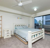 3 'Peninsula Waters' 2-4 Soldiers Point Rd - Beautiful Air Conditioned Unit with Pool Lift  WIFI - Kawana Tourism