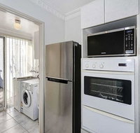 3 Oceans apartments - Scarborough - Kawana Tourism