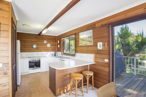 3 Shipton Cres - Heavenly Haven - Kawana Tourism 2