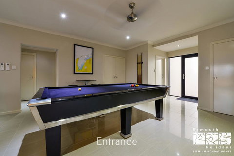 33 Inggarda Lane - PRIVATE JETTY & SPA - Kawana Tourism 2