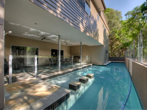 36 Satinwood Drive - Rainbow Shores - Kawana Tourism 0