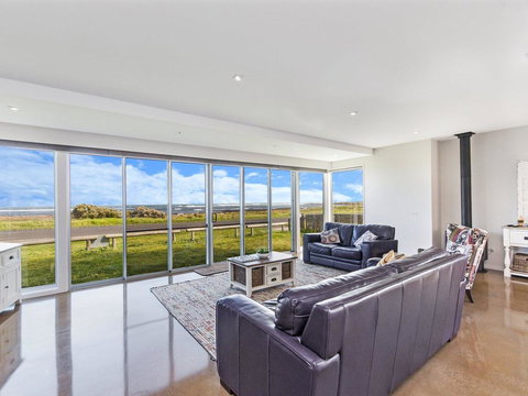 38 OCEANE - Kawana Tourism 0