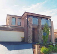 4 Bed 2 And A Half Bath Luxury Villa in Point Cook - Kawana Tourism