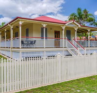 5 Bomburra Court - Rainbow Beach Ticks All The Boxes Pool Shed Fenced Yard Pet Friendly - Kawana Tourism