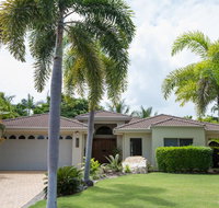 6 Beachside - Kawana Tourism
