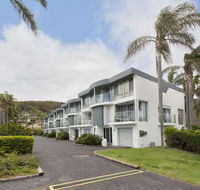 9 Cirrus  Fingal Bay - Kawana Tourism
