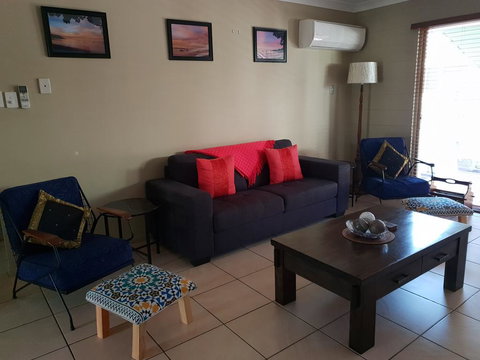 A City Retreat, 2BR Apartment - Reid Park -Townsville - Kawana Tourism 0