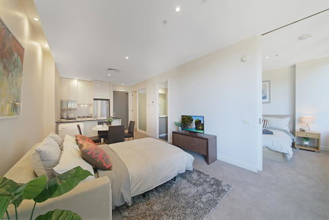 A Comfy & Central 2BR Apt Near Flinders Station - Kawana Tourism 2