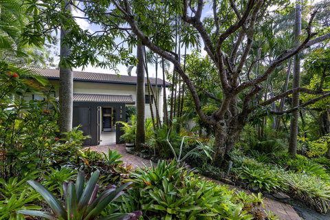 A Little Cove Treasure, Noosa Heads - Kawana Tourism 1