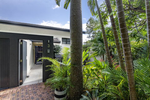 A Little Cove Treasure, Noosa Heads - Kawana Tourism 2