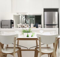 A Modern 2BR Apt Near Federation Square - Kawana Tourism