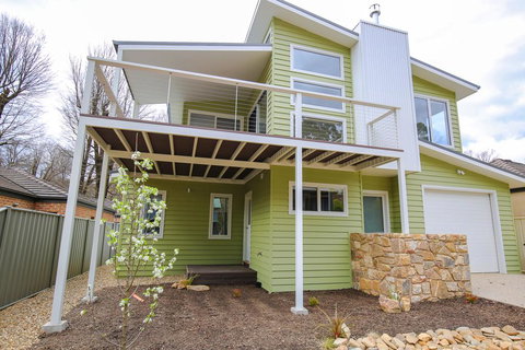 A Pear Tree Loft - Kawana Tourism 1