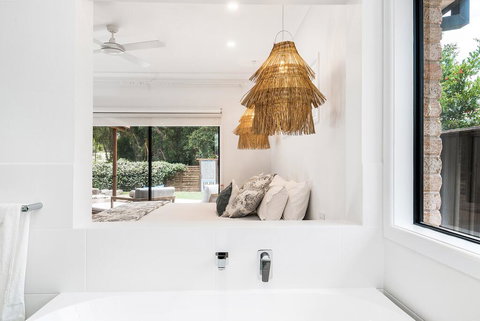 A PERFECT STAY - Julian Rocks House - Kawana Tourism 2