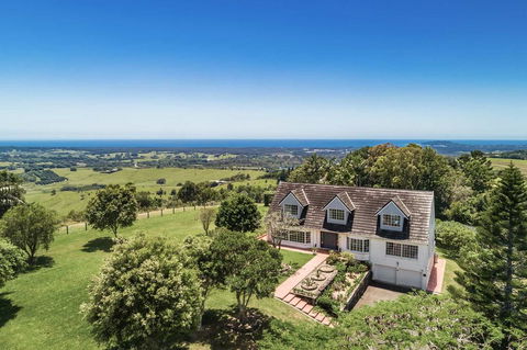 A PERFECT STAY - Pacific Ridge - Kawana Tourism 1