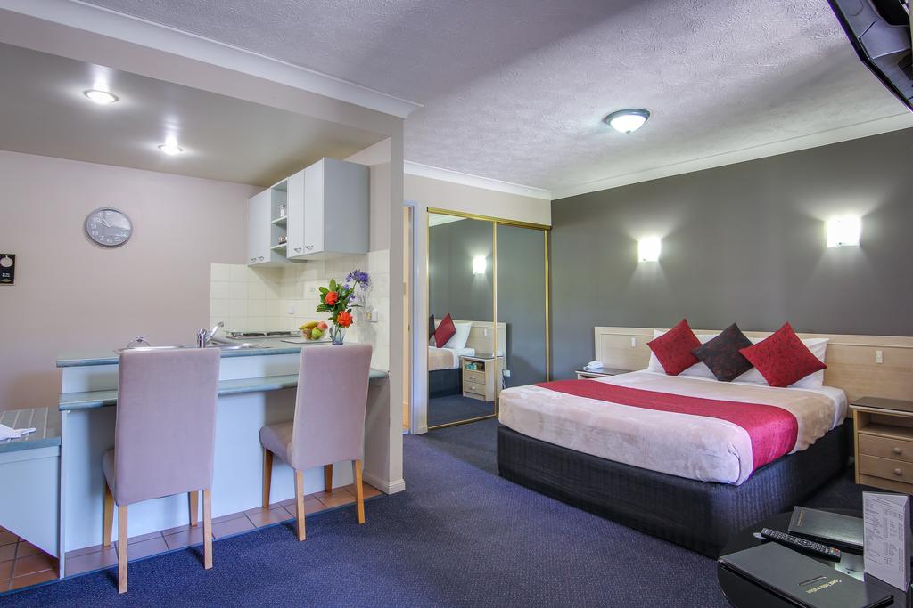 Woolgar QLD Kawana Tourism