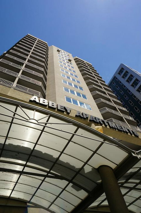 Abbey On Roma Hotel & Apartments - Kawana Tourism 3