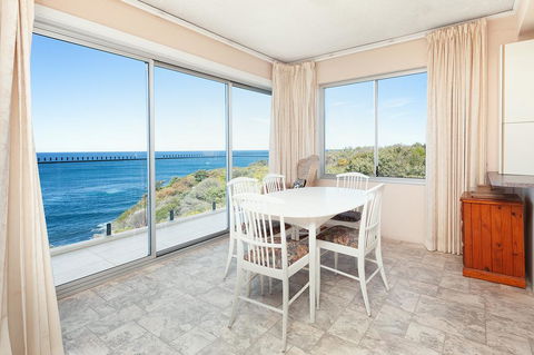 Absolute Water Front Coogee!!! - Kawana Tourism 0
