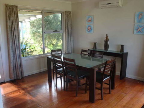 Absolute Waterfront - Kawana Tourism 2