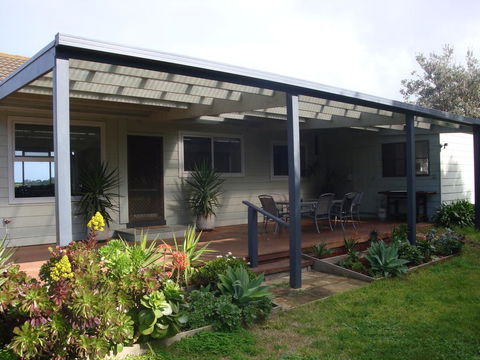 Absolute Waterfront - Kawana Tourism 0