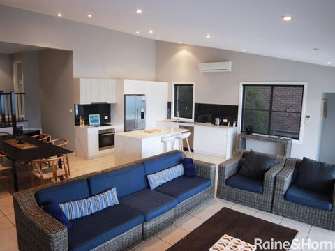 Absolutely Avoca - 114a Avoca Drive, Avoca Beach - Kawana Tourism 2