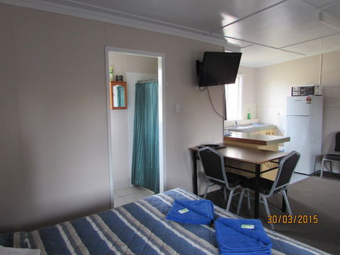 Acacia Motel - Kawana Tourism 2