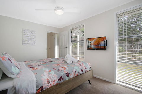 Acaronar - Kawana Tourism 3