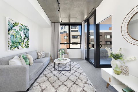 Accommodate Canberra - Azure - Kawana Tourism 1