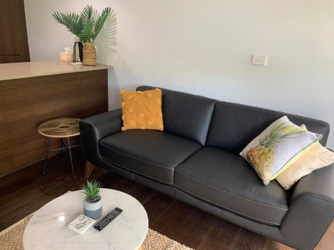 Accommodation Heidelberg Apartments - Kawana Tourism 1