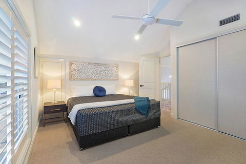 Accommodation Hunter - James Street Morpeth - Kawana Tourism 1